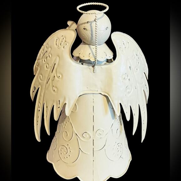 Metal Angel in White Wash. 13” Tall. Skirt 7 1/2” W - Picture 4 of 4